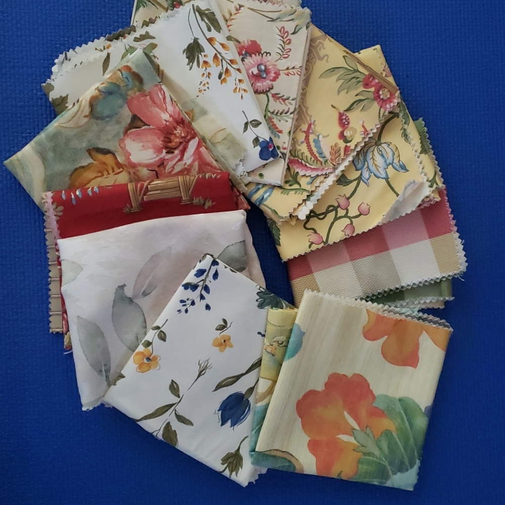 10 Cloth pieces (8 26x26 in, 2 26x13 in)